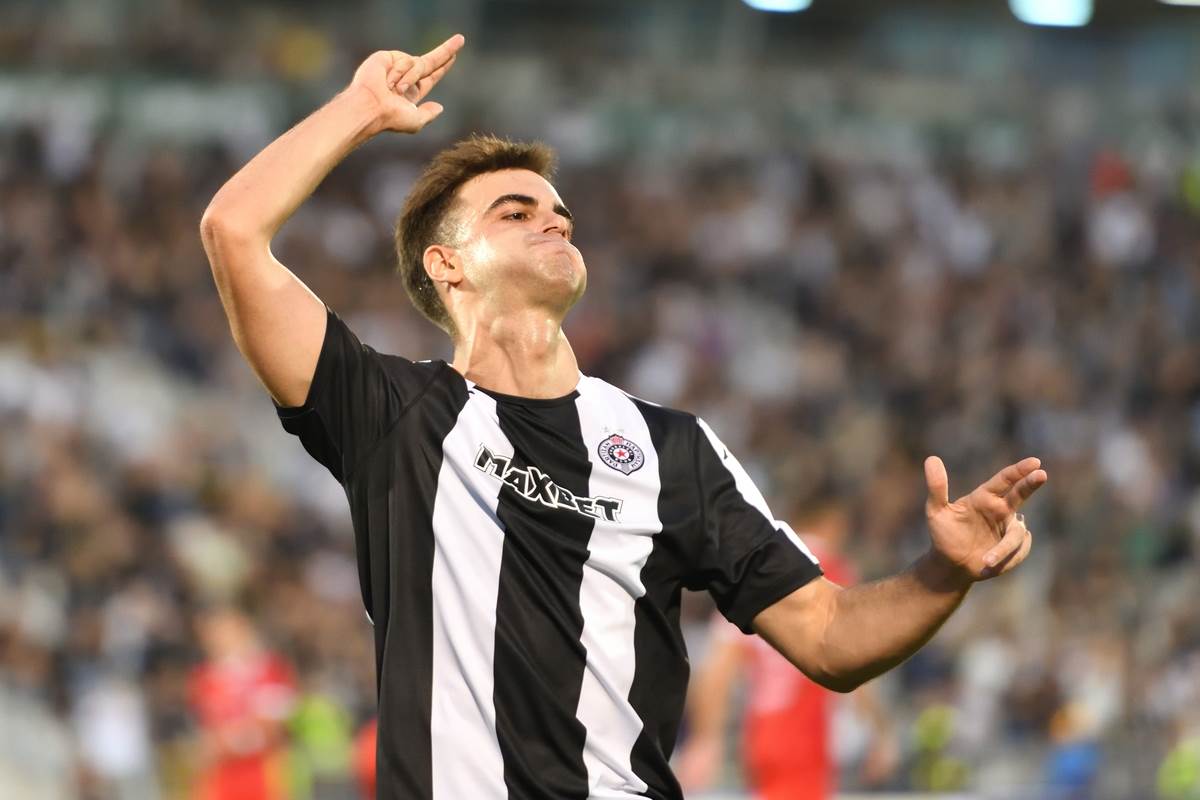  Rešava se sudbina najboljeg igrača Partizana 