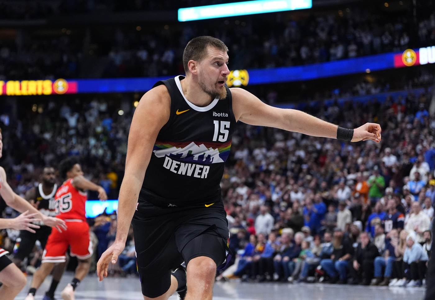  Deveti tripl-dabl Nikole Jokića u NBA sezoni: Dominacija Džokera, a usput je "otključao" saigrača iz 