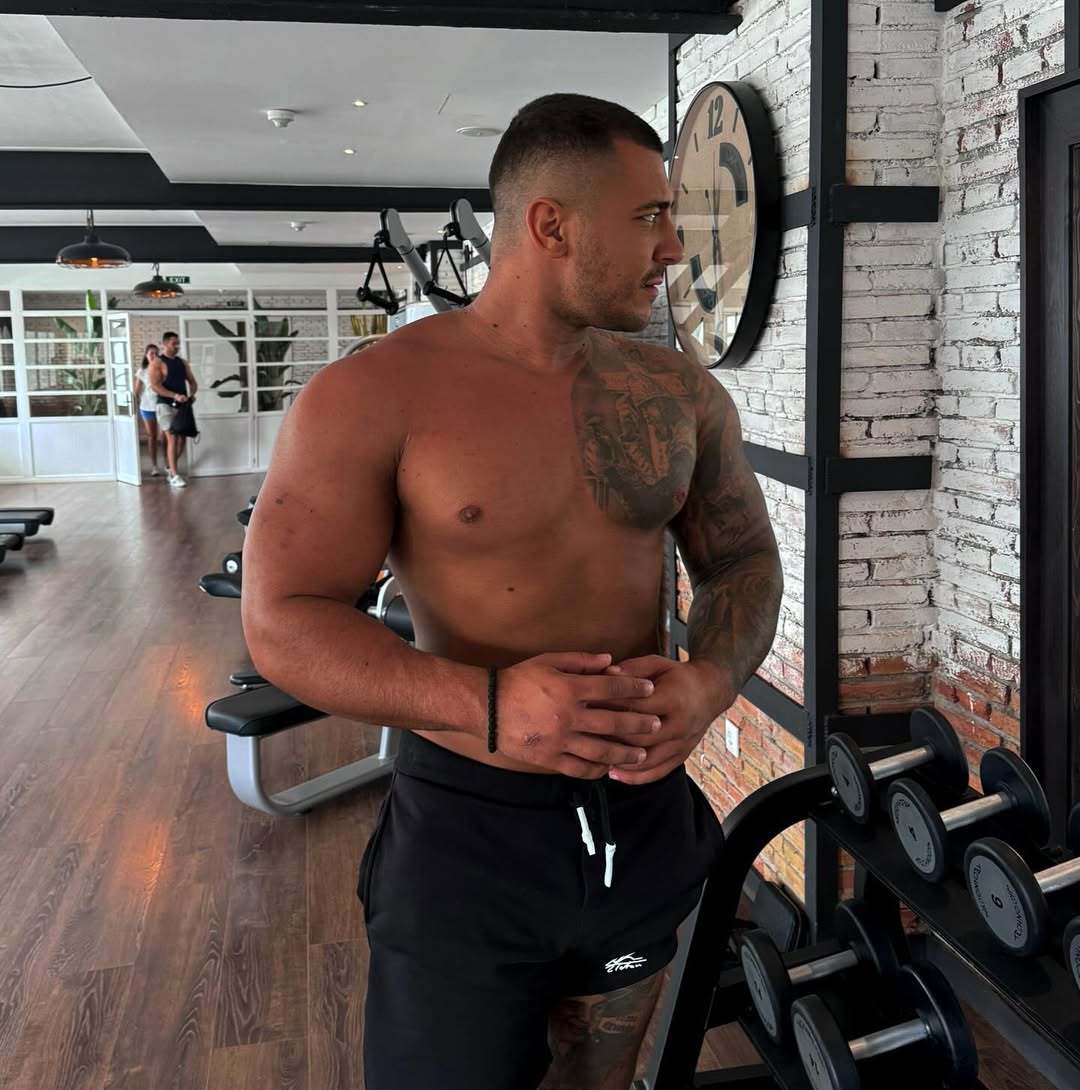  Ko je "Ćaletov sin" koji navodno ima snimak sa Majom Marinković: Bahati bogataš skakao u centru Beog 