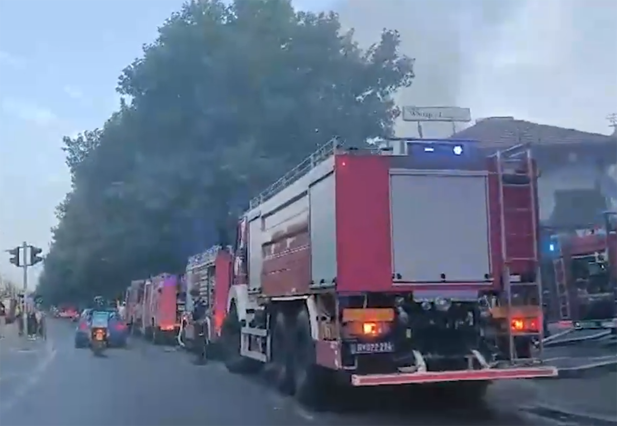  Eksplozija fena za kosu dovela do požara: Jezivi detalji drame u Lazarevcu, oglasili se stanari zgra 