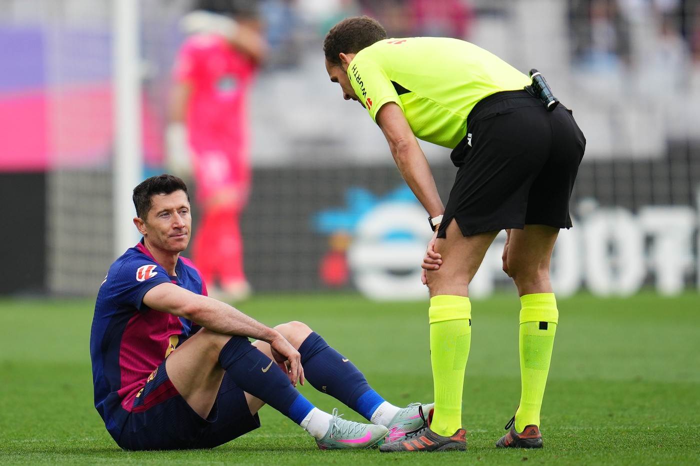  LEVANDOVSKI JE DONIO ODLUKU, SADA JE KLUB NA POTEZU! Robert želi da ostane u Barseloni, spreman je i na smanjenje plate 