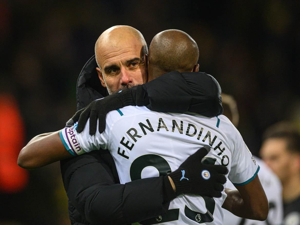  Jedan od omiljenih fudbalera Pepa Gvardiole Fernandinjo završio je karijeru sa 40 godina 