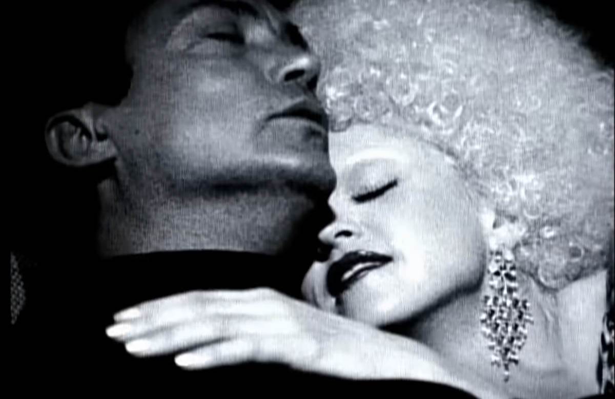  Preminuo slavni glumac: Odigrao 275 uloga, a mnogi ga pamte kao gurua prodornog pogleda iz Madoninog 