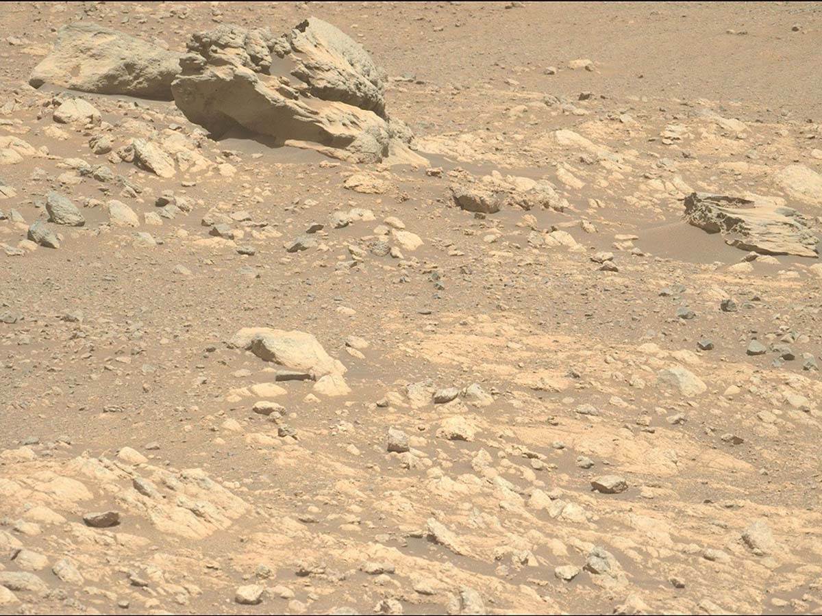  Naučnici zbunjeni otkrićem na Marsu: Odakle ovo na površini Crvene planete? 