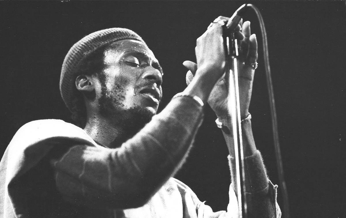  Preminuo slavni pjevač i glumac: Supruga se zavjetovala da će ispuniti sve njegove želje pa otkrila  