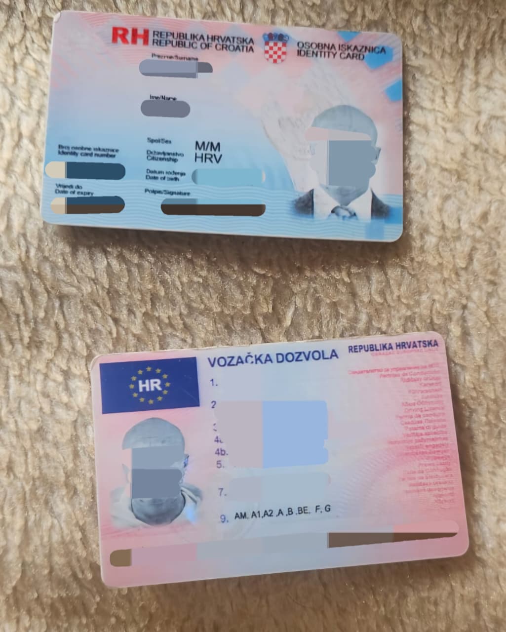  Uhapšena dva strana državljanina u Podgorici: Terete se za 14 krađa, pronađeno 8.000 eura i falsifik 