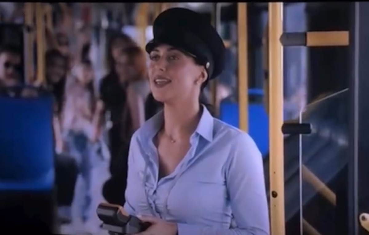  Isplivala scena iz nove "Žikine dinastije": Mahrina u autobusu sa Žikom i Milanom, a evo koga glumi  