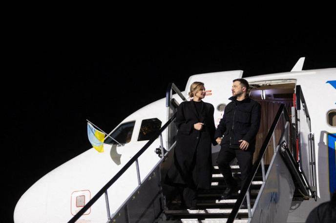  AVION VOLODIMIRA ZELENSKOG PRATILI VOJNI DRONOVI 