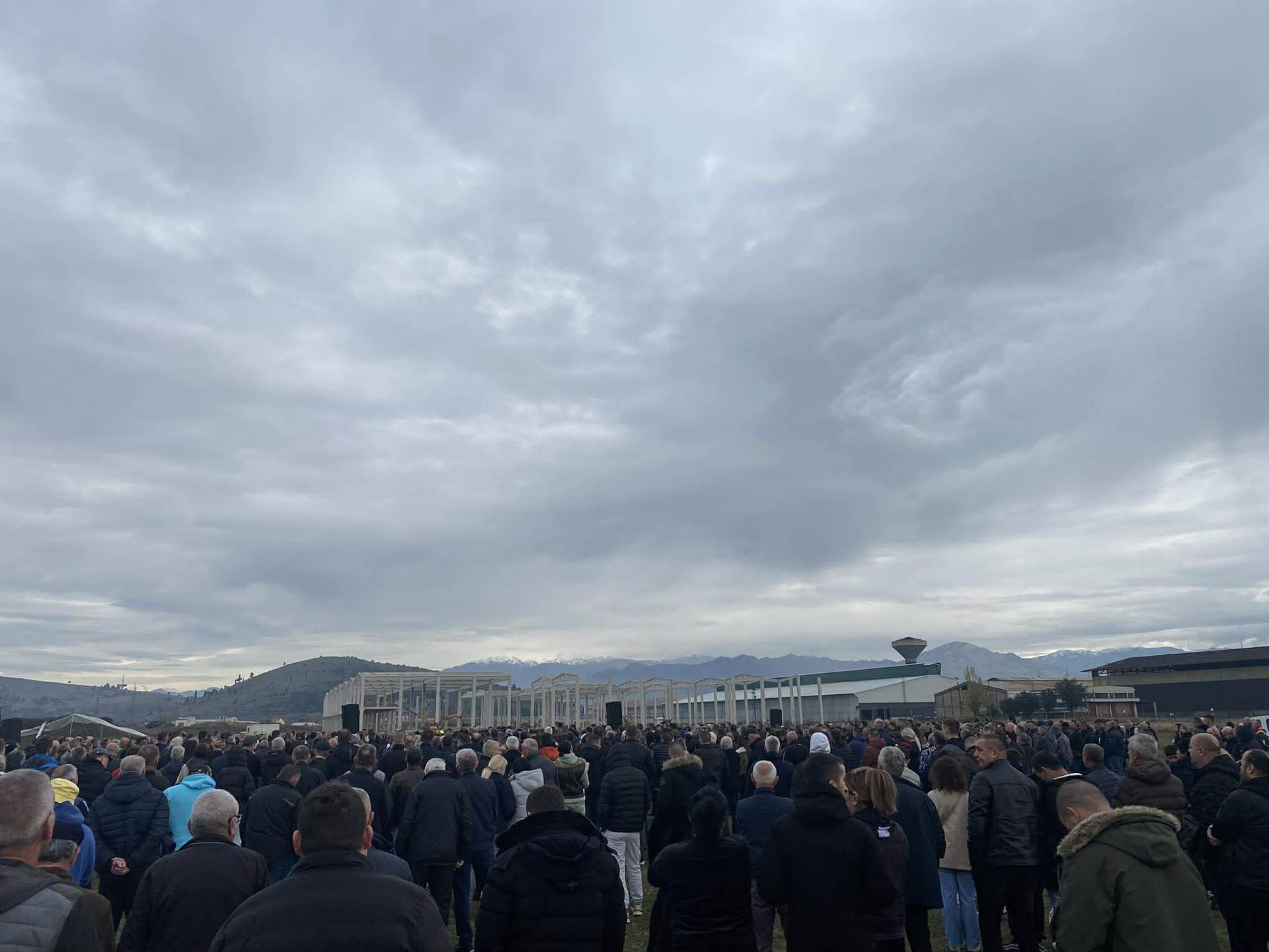  Vukčević: Ne možemo se izjasniti o predlogu Vlade, nijesmo dobili zvaničan dokument
 