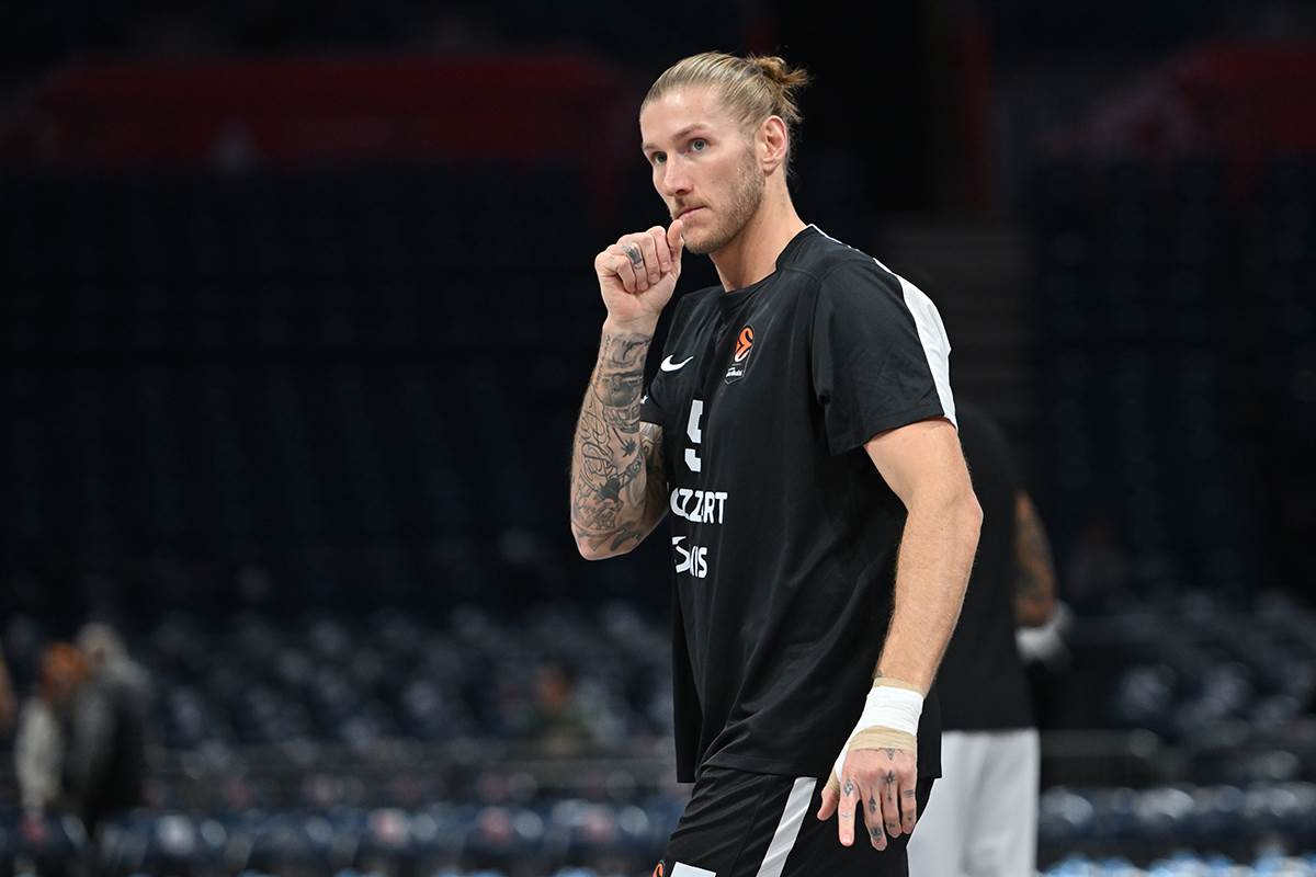  Osetkovski potpisao novi ugovor sa Partizanom 