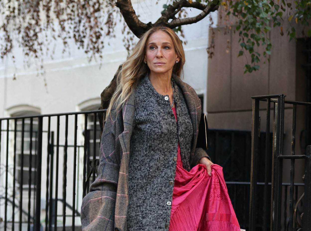  Hulahopke u ovoj boji su hit za proljeće 2026: Trend koji izdužuje figuru i podiže svaku modnu kombi 