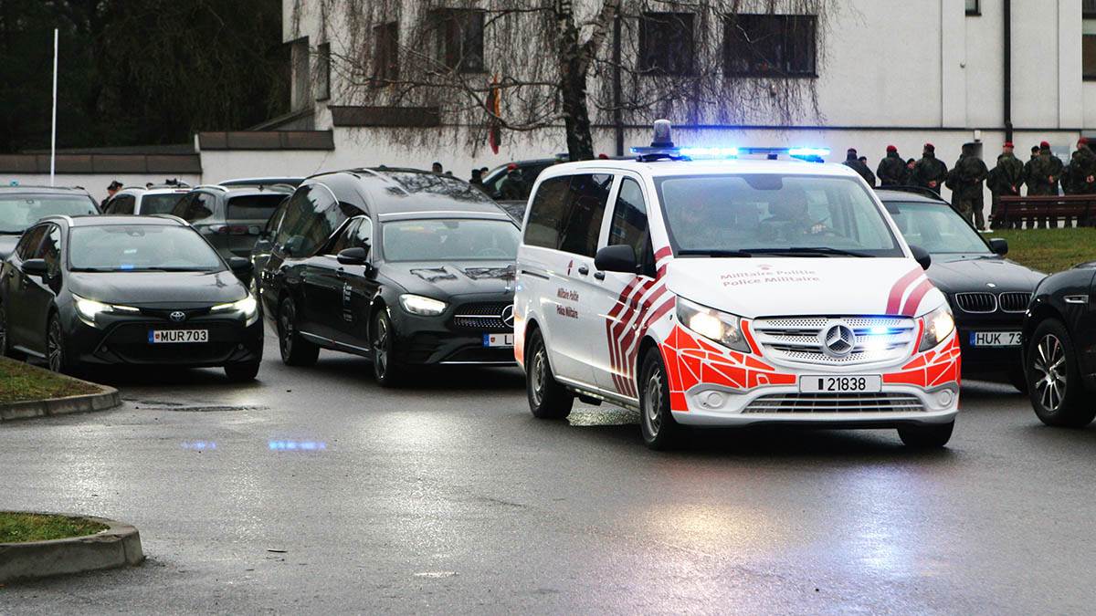  Troje djece propalo kroz krov škole 