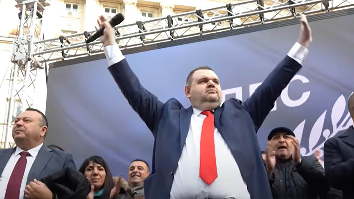  Bugarski vladar iz sijenke: Ko je Deljan Pevski i zašto je meta protesta? 
