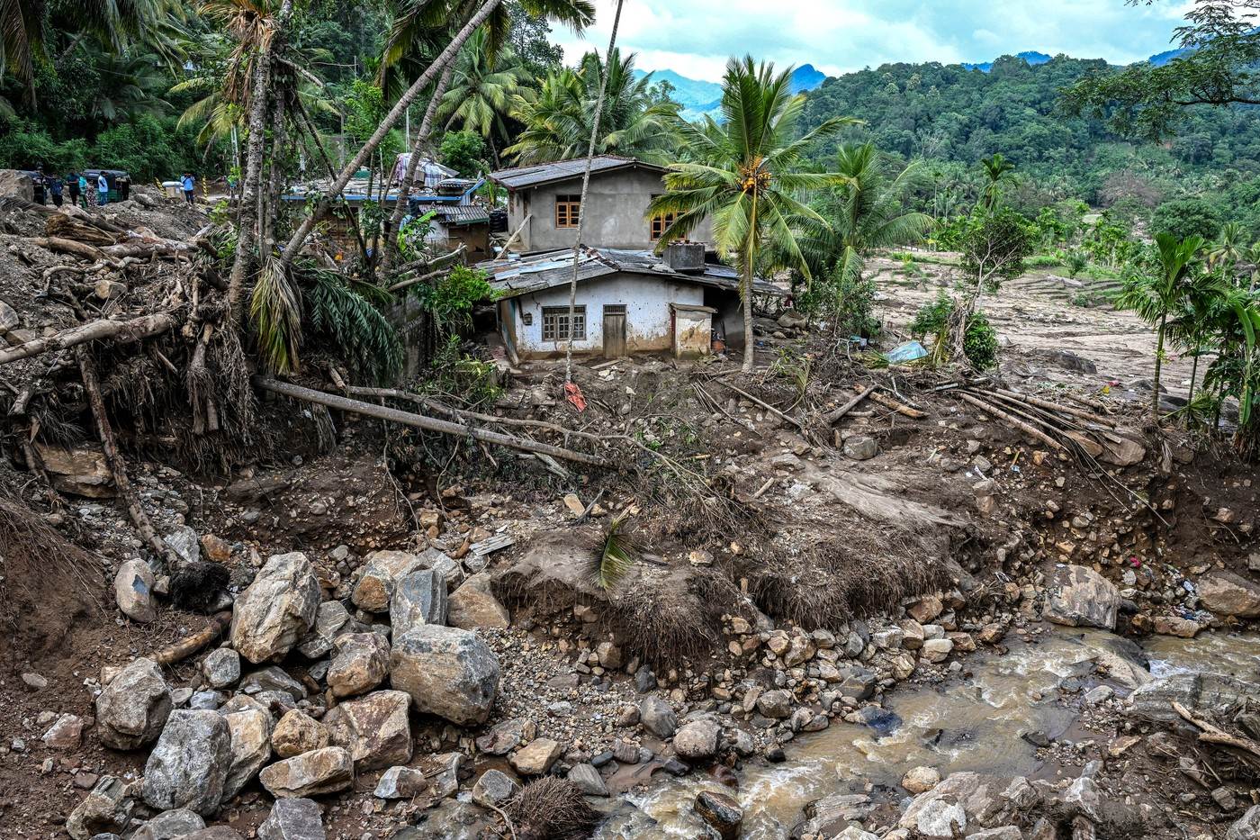  Ciklon „Ditva“ opustošio Šri Lanku 