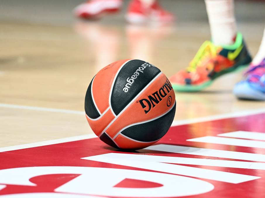   Barselona protiv Makabija bez publike 