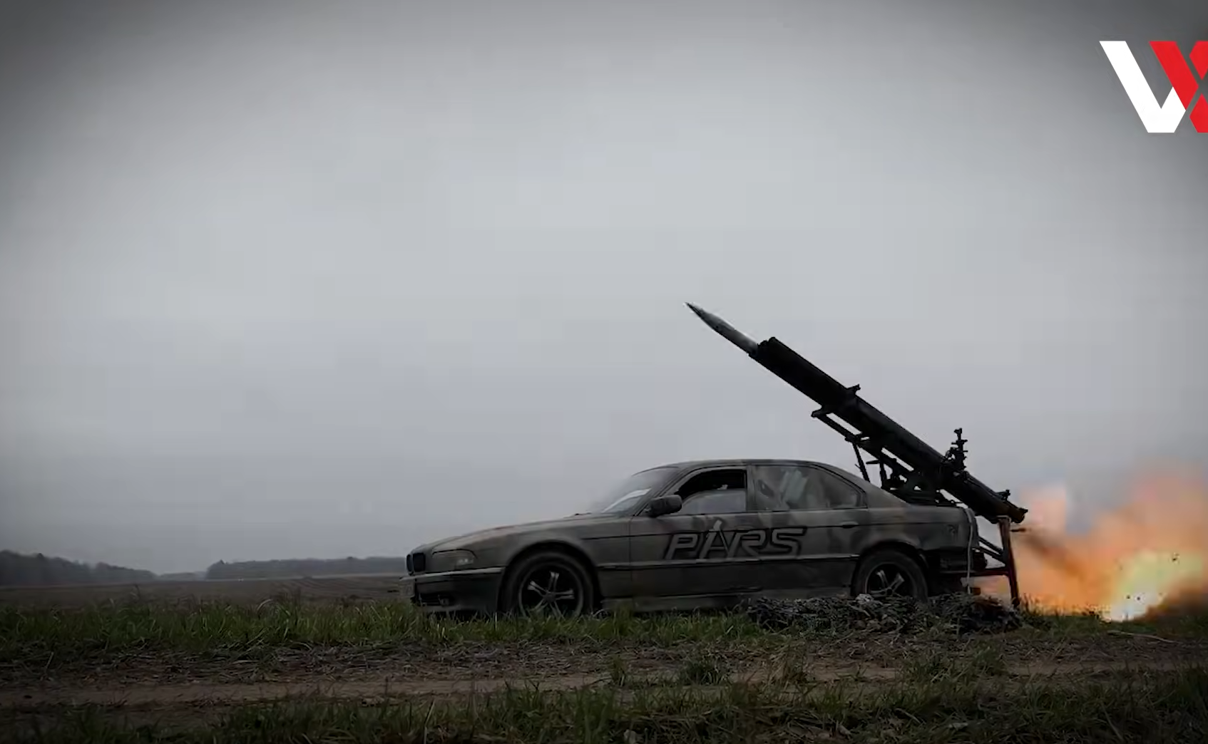  BMW serije 7 raketni lanser 