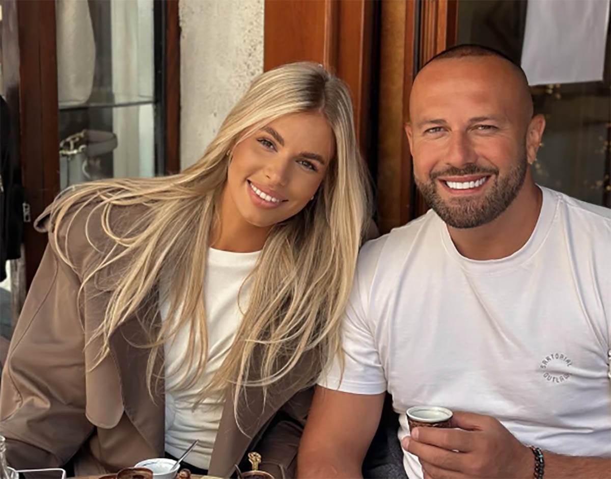  Dado ne može da sakrije sreću zbog prinove u porodici 