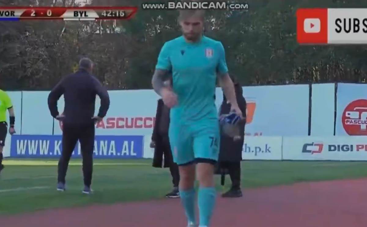 Golman se naljutio i sam izašao sa terena: Skandal u Albaniji, nikome nije bilo jasno šta se dešava 