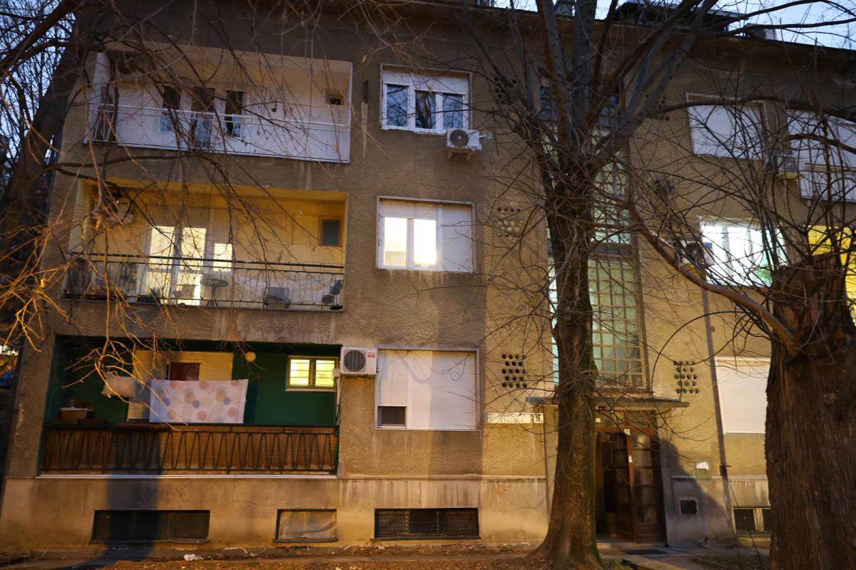  Ovako izgleda štek napadača sa Novog Beograda: Jezivi prizori, krš i lom u stanu (Foto) 