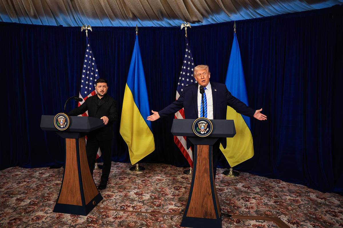  Tramp se oglasio posle razgovora sa Zelenskim: "Dijele nas jedno ili dva pitanja, Putin nije gađao Z 