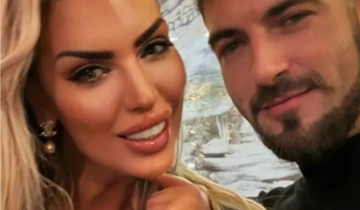  Ava Karabatić se vjerila: Posle glasina da ima AI partnera pokazala prsten i otkrila ko je izabranik 