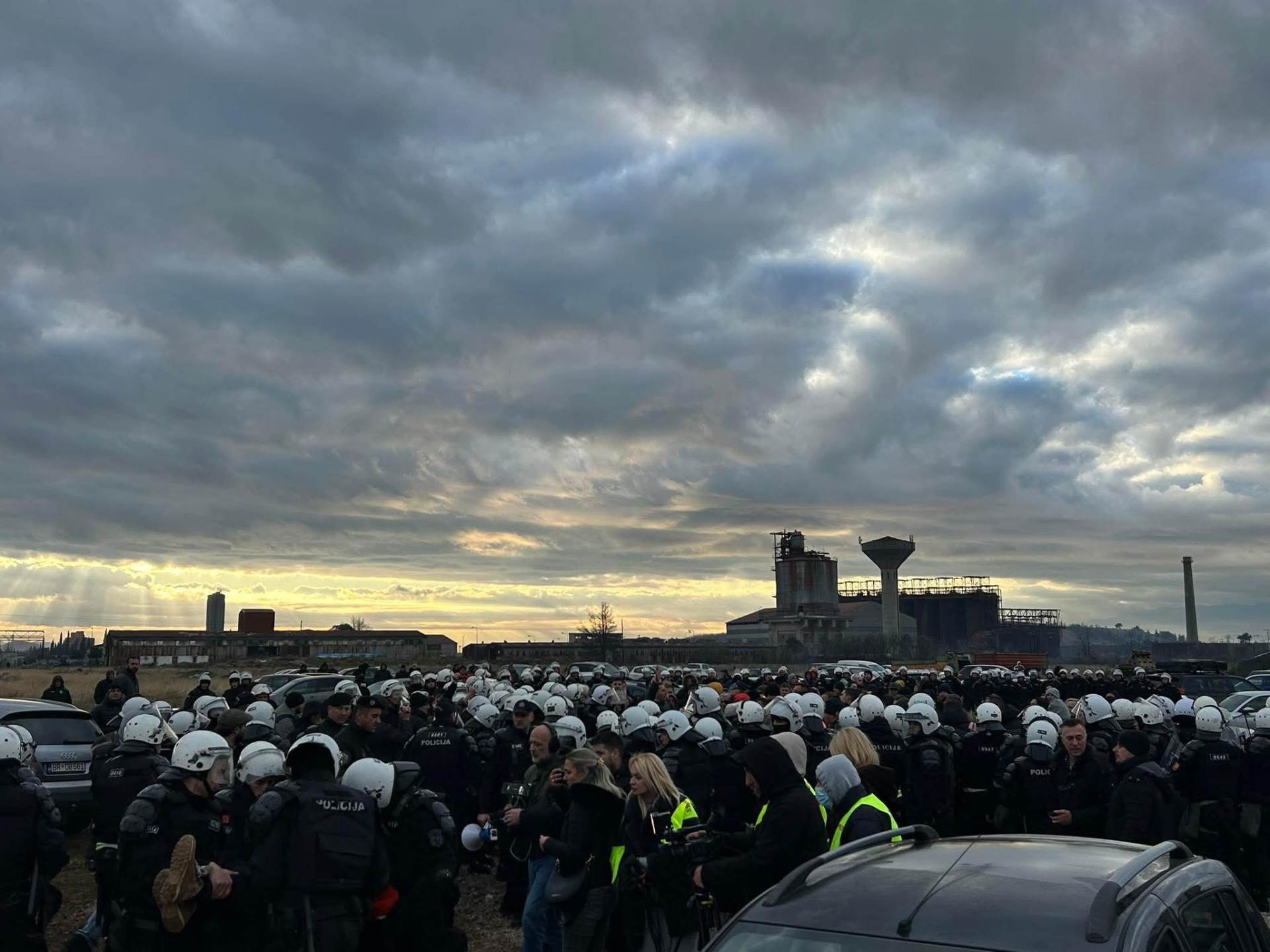  Botunjani nastavljaju i danas sa blokadama  