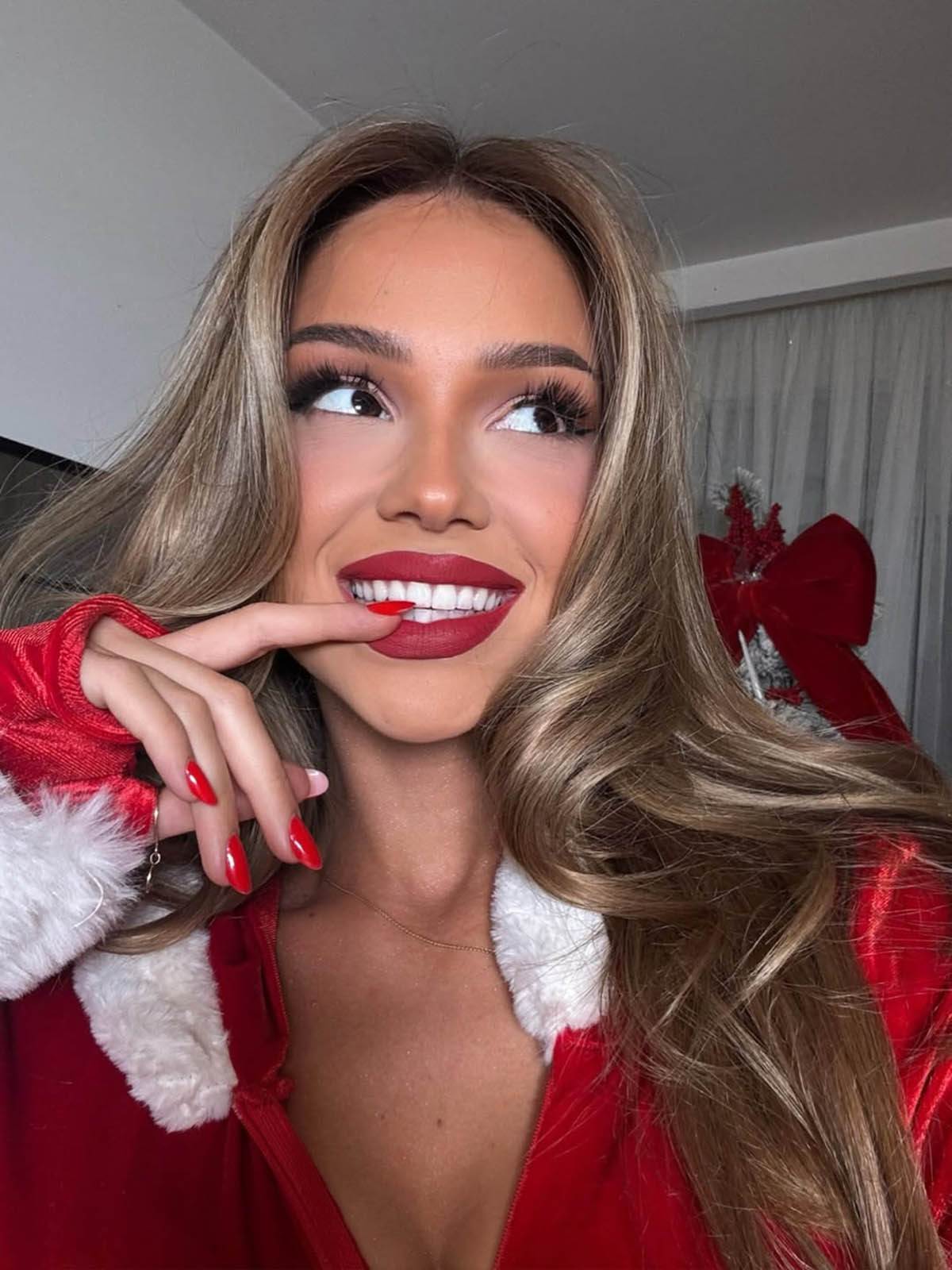  Tek ušli u 2026, a već zgrnuli bogatstvo: Evo koliko su pjevači i pjevačice zaradili na dočeku, najn 