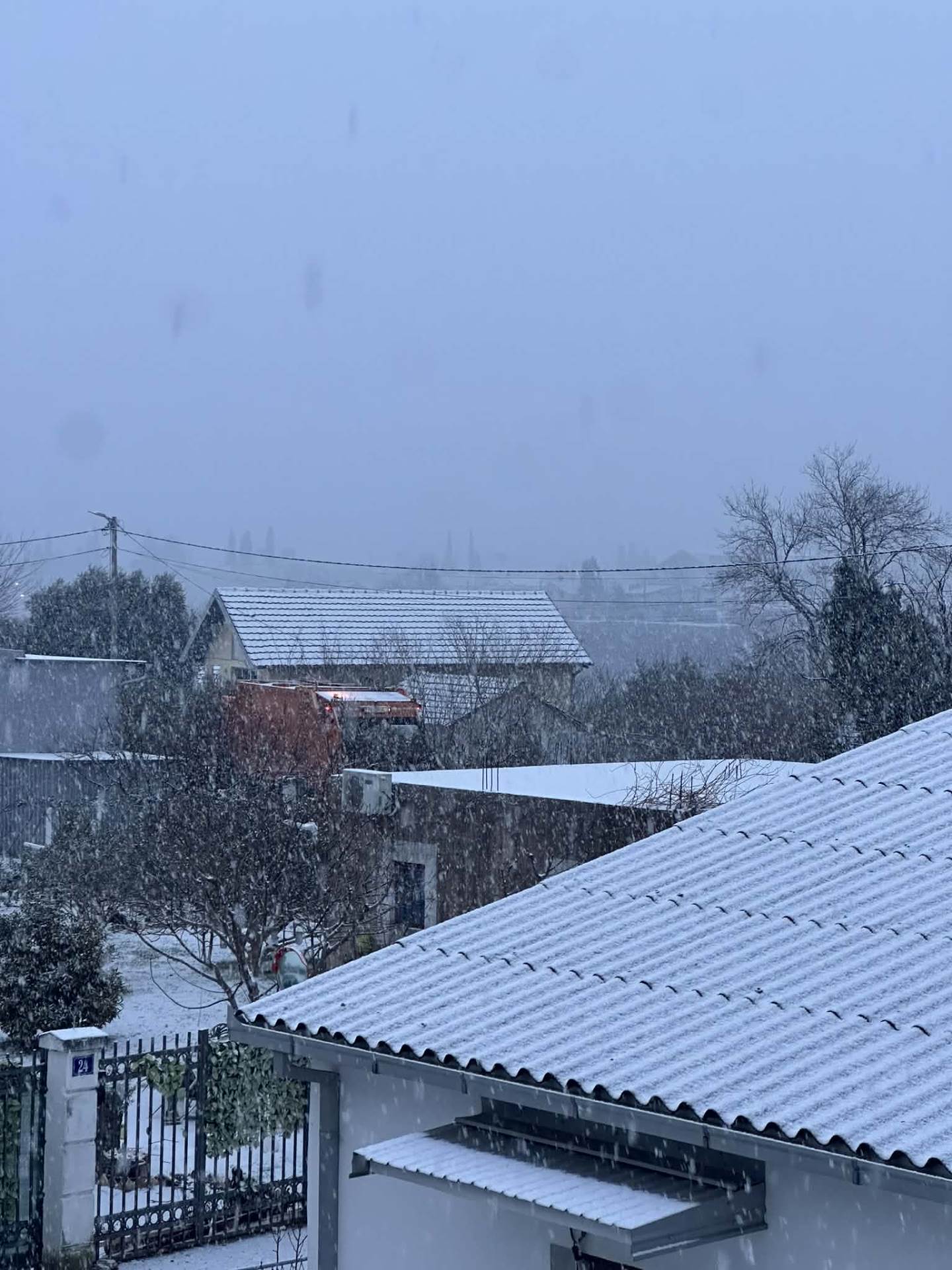  Podgorica iznenadila pahuljama 