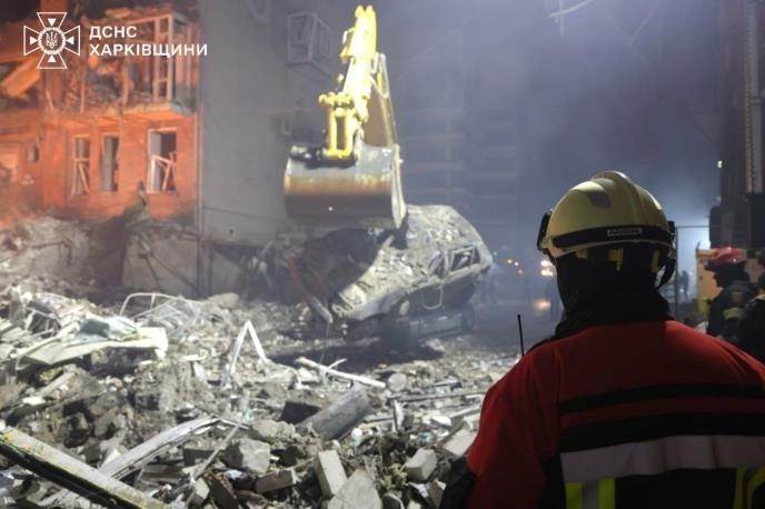  Masovni napadi dronovima na Ukrajinu tokom noći: Šestoro poginulih, deseci ranjenih, među njima i dj 