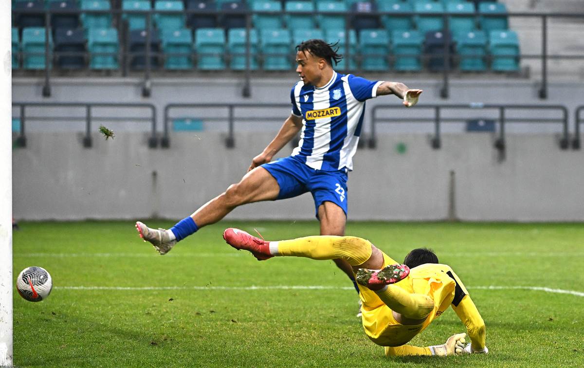  Napadač Džej Enem prešao iz OFK Beograda u Crvenu zvezdu 