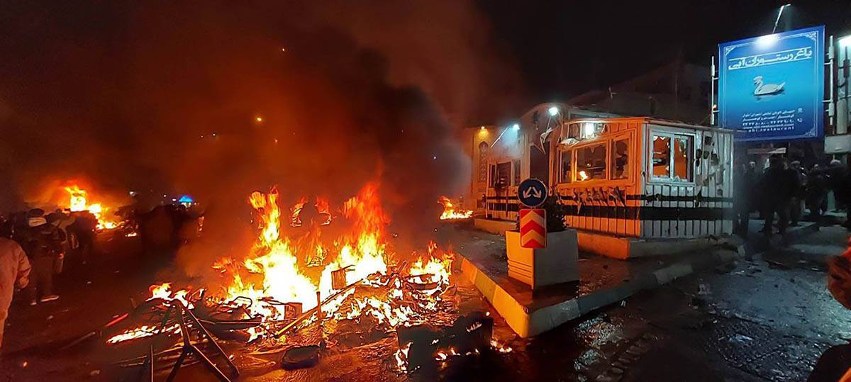  Teheran priznaje: Najmanje 5.000 ubijenih u protestima širom Irana 