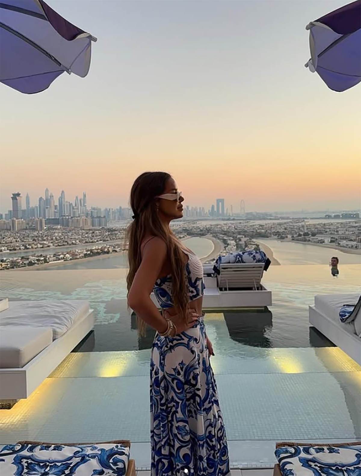  Svastika Ražnatovića uživa sa misterioznim dečkom: Najbogatija Rodićka objavila fotku i svi se pitaj 