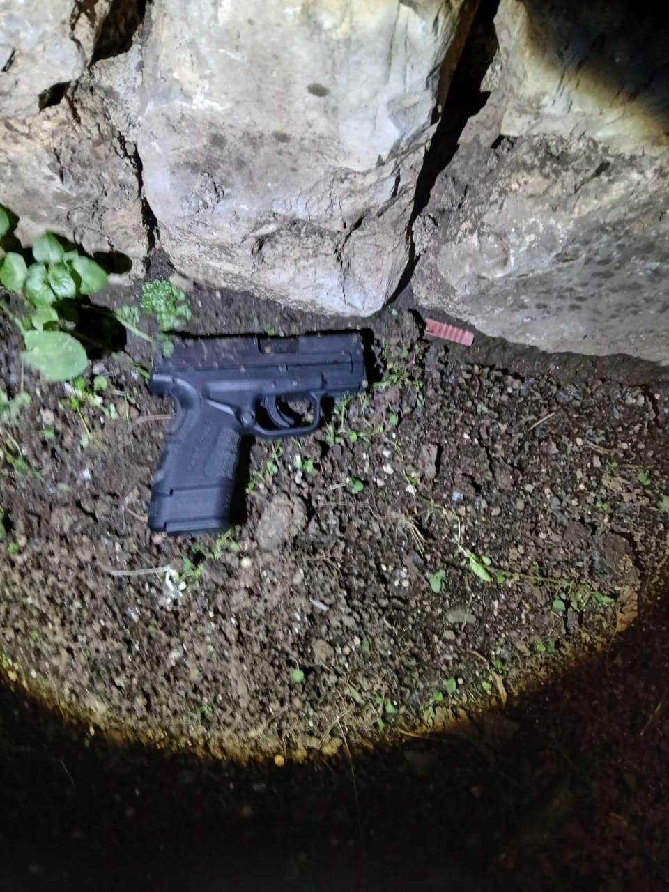  Podgorica: Uhapšeno šest turskih državljana koji su jedno lice držali zatvoreno, prijetili mu i od n 