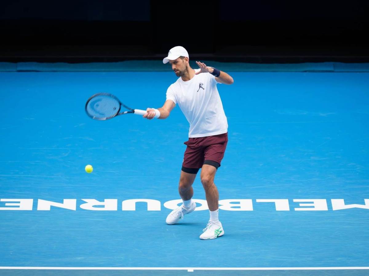  Novak se pojavio na Australijan openu: Stavio ruku na srce i pogledao u nebo, pomislio na "stotku" k 