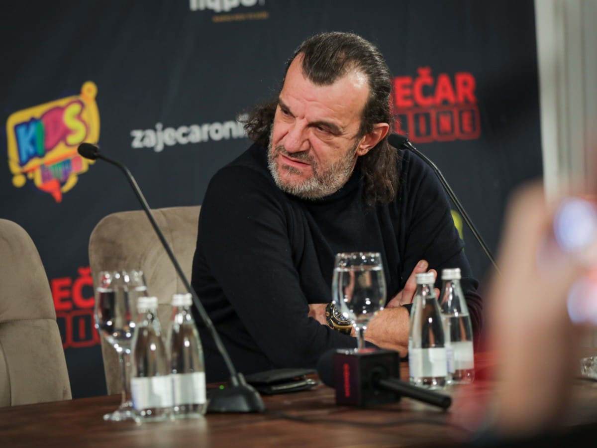  Oglasio se Aca Lukas nakon što je priveden u Geteborgu: Isplivali detalji, pjevač najavljuje tužbu 