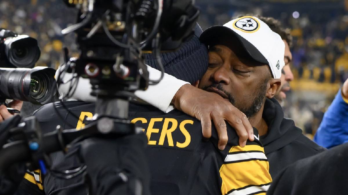  Slavni NFL trener Majk Tomlin napušta Pitsburg Stilerse posle 19 godina 