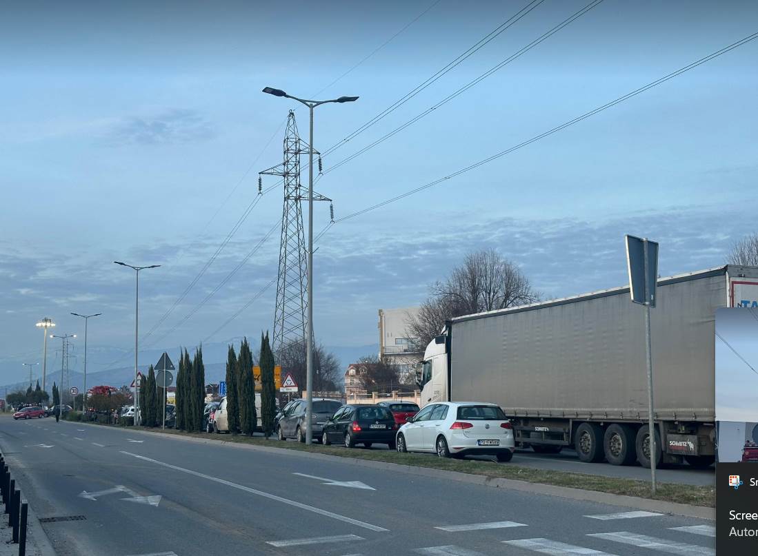 Zabrane postoje, blokade na putevima ostaju: Policija ne sprečava blokade na putevima | Info Zabrane postoje, blokade na putevima ostaju: Policija ne sprečava blokade na putevima | Info