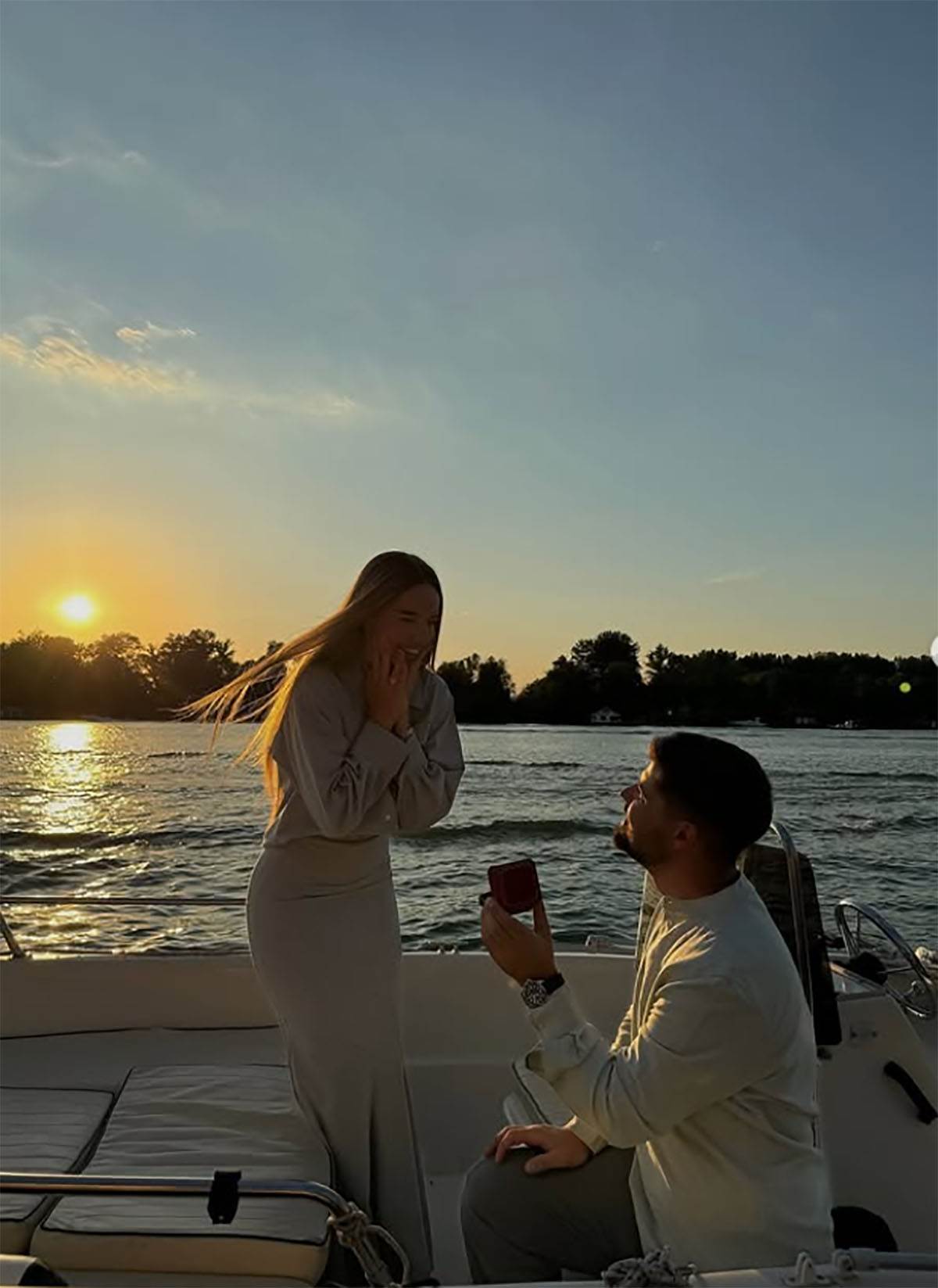  Pukla vjeridba Lee Stanković nakon prosidbe na jahti?  