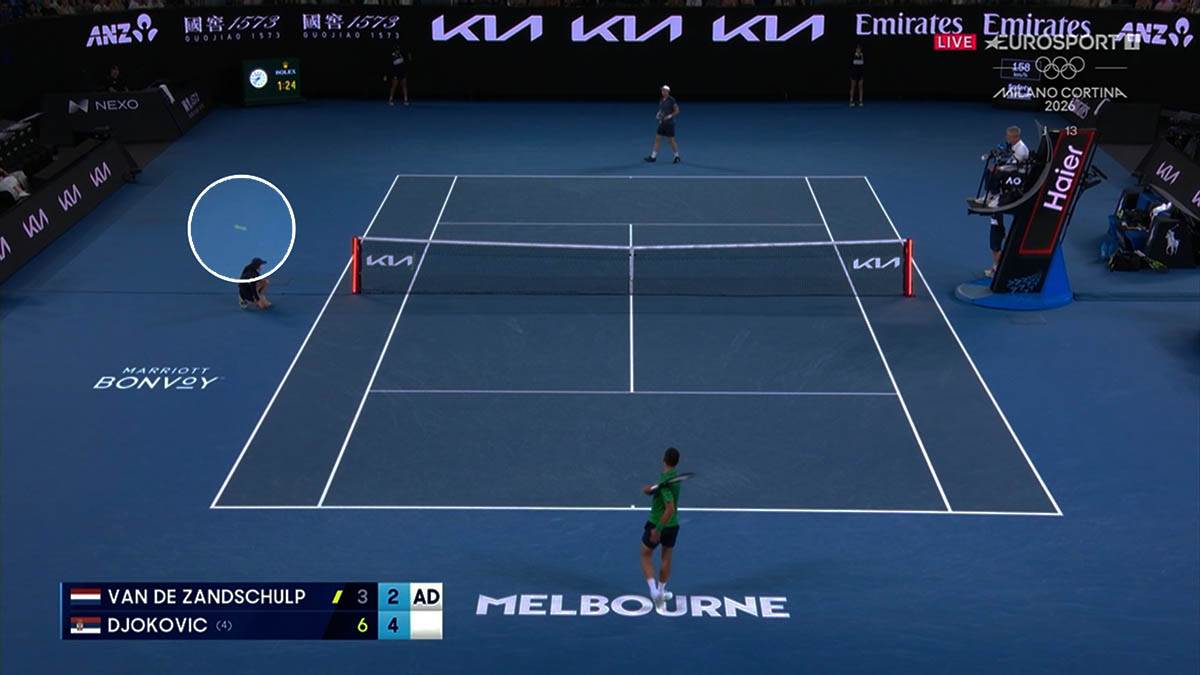  Đokovića centimetra dijelili od diskvalifikacije: Pogledajte koliko je Novak imao sreće u Melburnu 