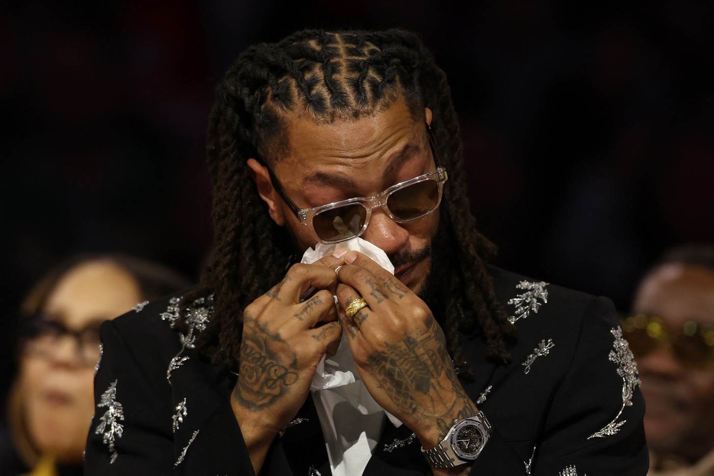  Dres Derika Rouza zvanično je povučen iz upotrebe u Čikagu 