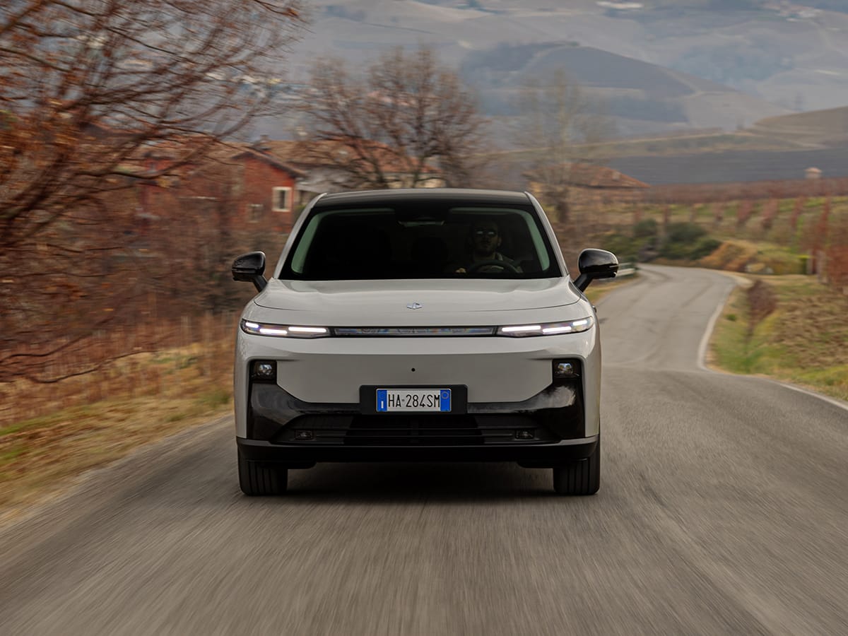  Više od hibrida, ništa manje od električnog automobila: Šta je B10 Hybrid EV koji je oduševio Evropu 