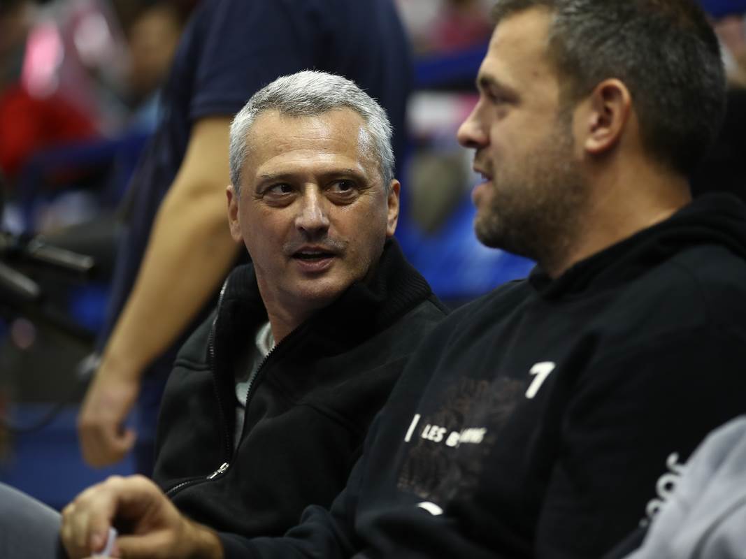  Dejan Radonjić sa Zvezdom odletio u Malme, pa produžio da potpiše ugovor 