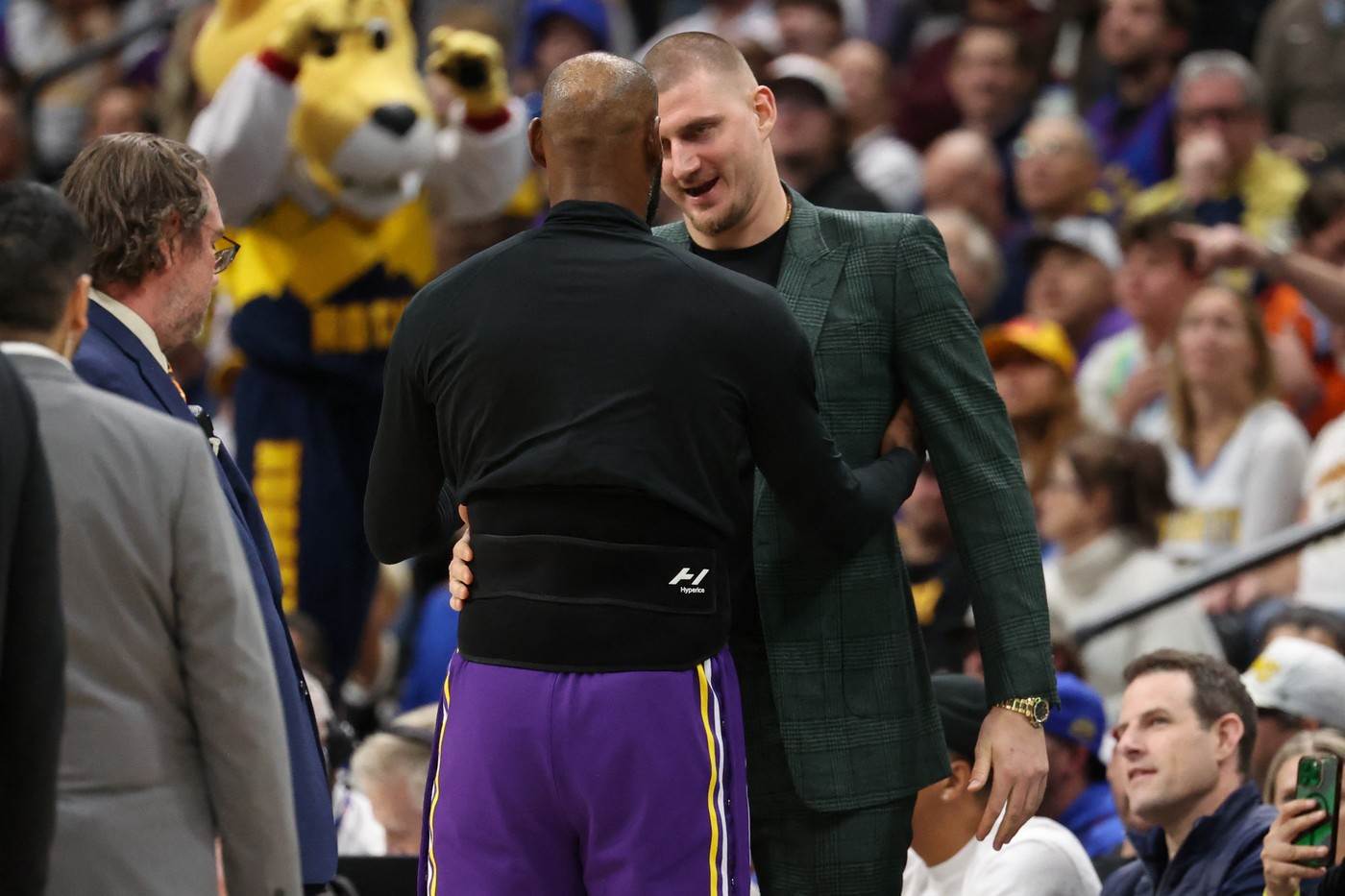  Trener Jokić u odijelu pratio dramu Denvera: Nikola u nevjerici gledao kako Marej poklanja pobjedu 