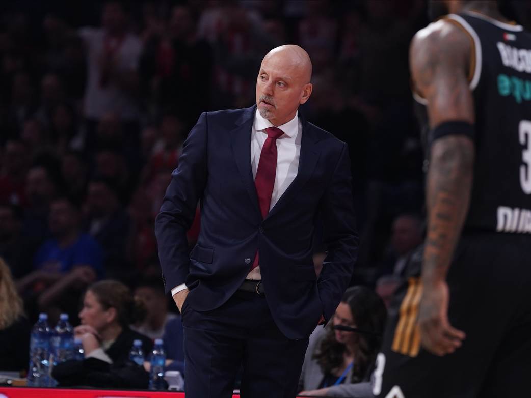  Saša Obradović na nikad većim mukama 