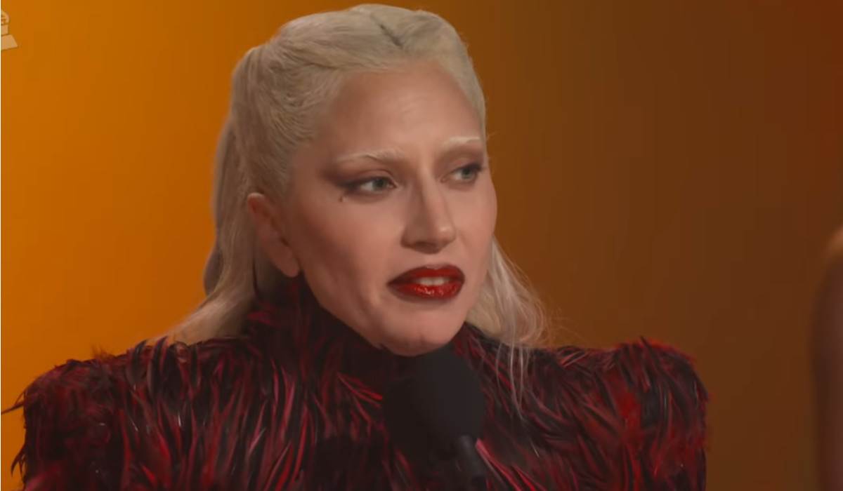  Lejdi Gaga se slomila, obratila se osobi iz publike i poslala jaku poruku: "Sa gomilom muškaraca mož 