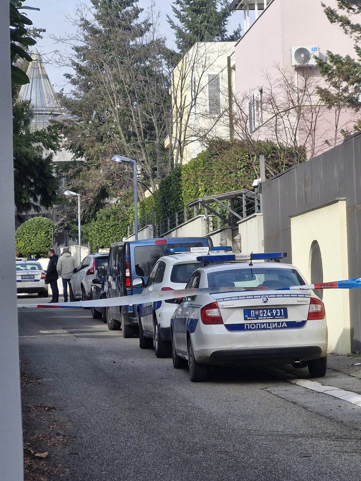  Uhapšen još jedan osumnjičeni za bacanje bombe na kuću Zdravka Čolića 