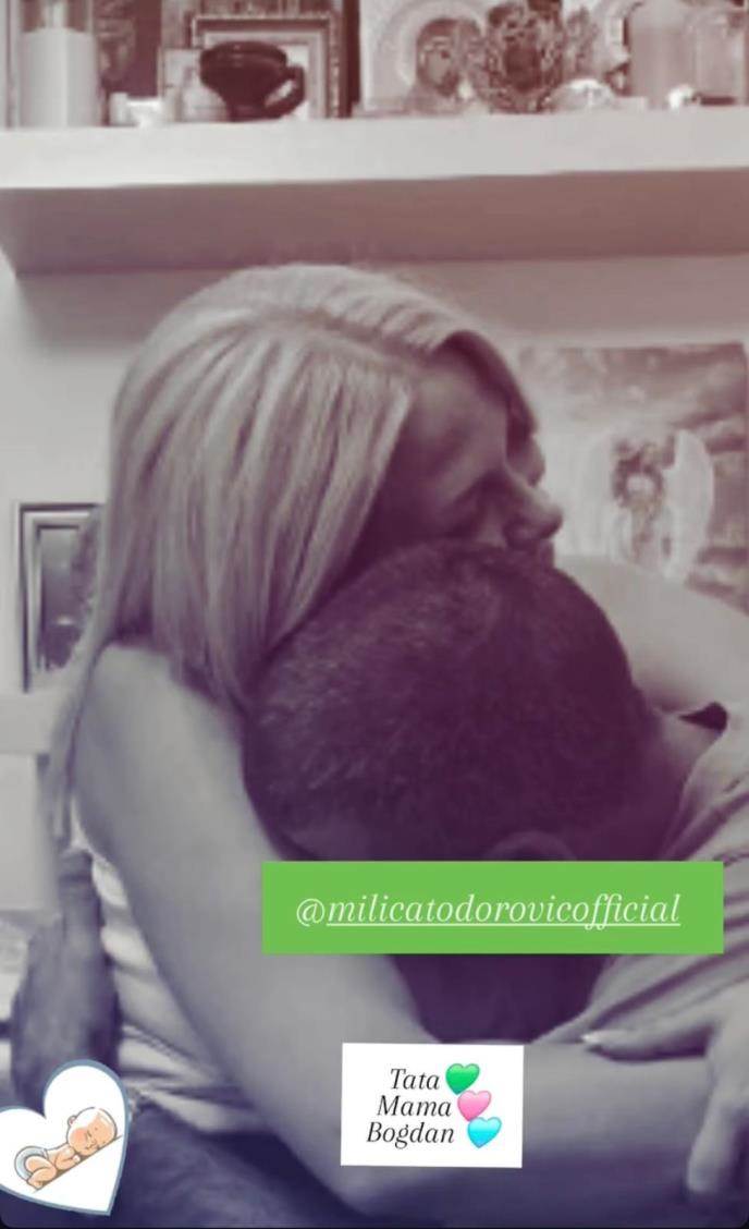  Prva slike Milice Todorović sa ocem deteta: Slavio rođenje sina do ranih jutarnjih sati, pevačica ih 