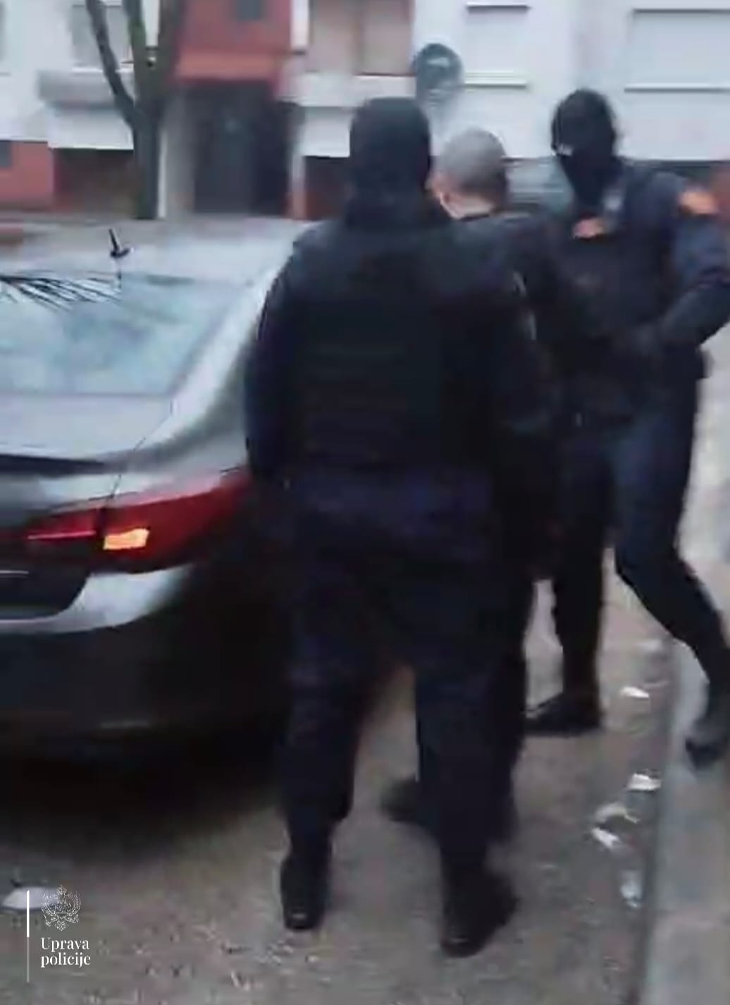  Nikšić: Rasvijetljeno paljenje vozila, uhapšen višestruki povratnik 