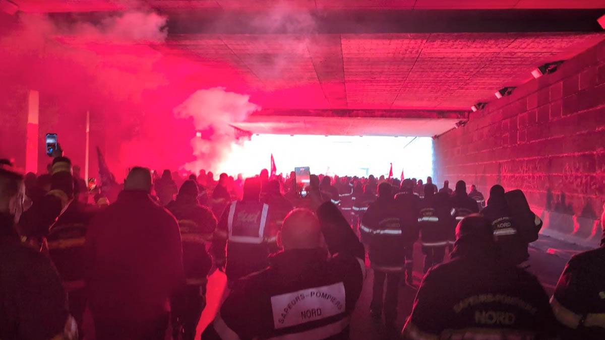  Francuska je na ivici građanskog rata: Student ubijen gvozdenim šipkama, cijela država na nogama zbo 