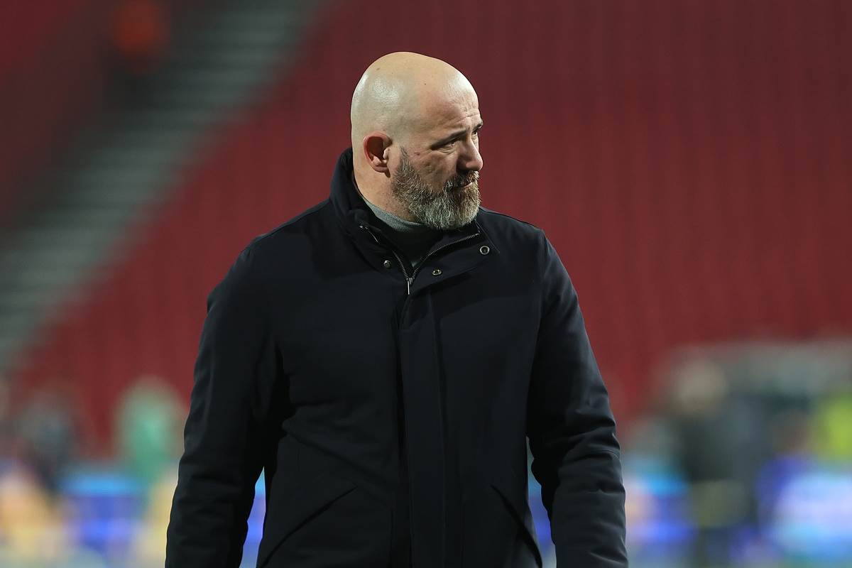  Neočekivan problem za Dejana Stankovića: Ključni igrač ne igra protiv Lila i Partizana? 